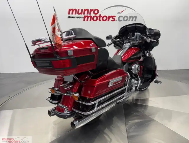 2012 Harley Davidson Ultra Classic 103c.i. Two-Tone Red 39K kms in Touring in Brantford - Image 8