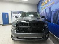 RAM 1500 CLASSIC 2021 EXPRESS V8 5.7 LITRES HEMI QUAD-CAB BOITE 6'4" 4X4 TOUT ÉQUIPÉ / CAMÉRA DE REC... (image 3)
