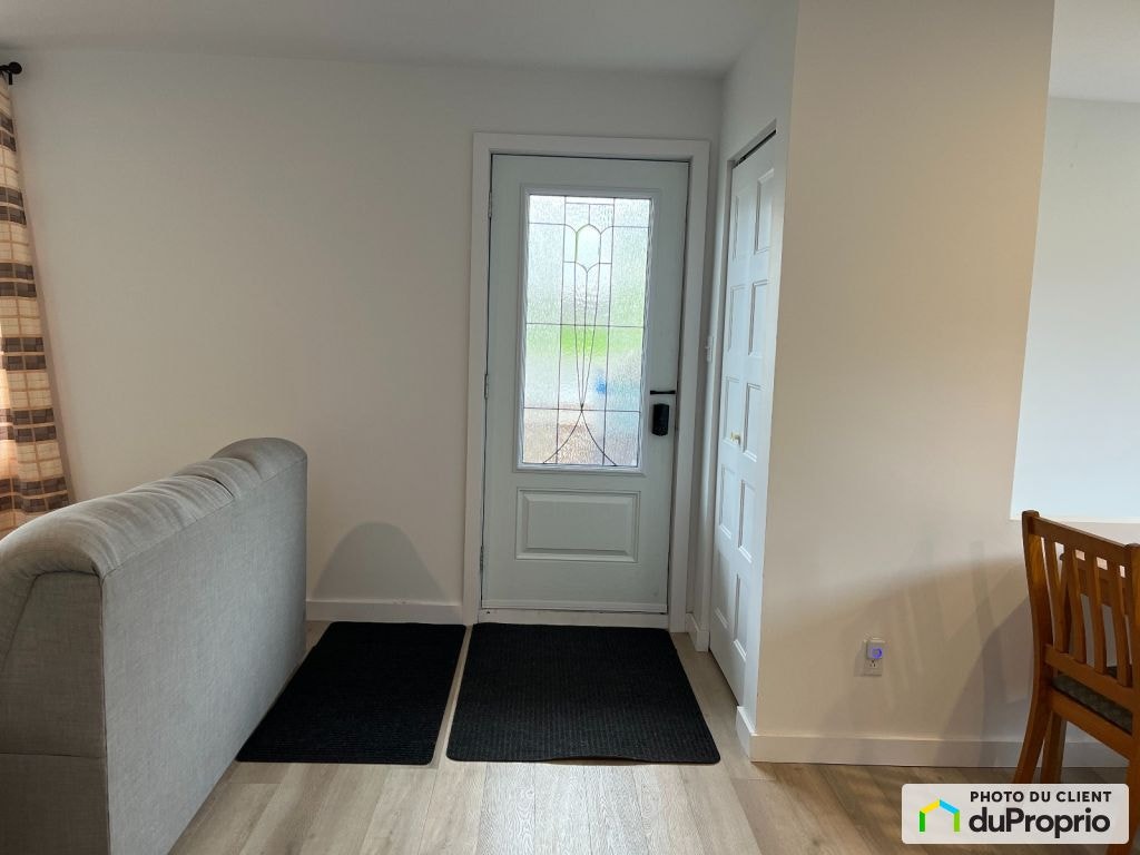 $160,450 - Bungalow for sale in St-Zenon-Du-Lac-Humqui — photo 3