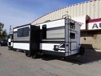 SALE PRICE: $32,800 **ASK US HOW TO RECEIVE A PRICE DISCOUNT WITH DEALER ARRANGED FINANCING O.A.C.**... (image 1)