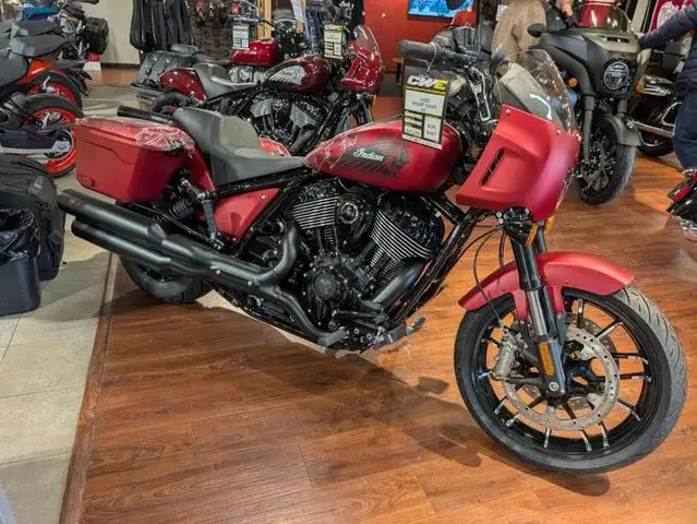 2025 Indian Sport Chief RT Sunset Red Smoke in Street, Cruisers & Choppers in Edmonton - Image 2