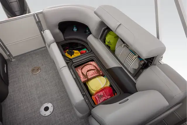 2026 Sun Tracker Party Barge 22 XP3 TRITOON pontoon boat in Powerboats & Motorboats in Vernon - Image 28