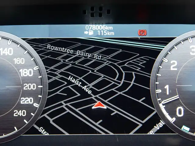 2020 Land Rover Defender P400 | HSE | 110 | MERIDIAN | 20\" WHEE in Cars & Trucks in Mississauga / Peel Region - Image 23