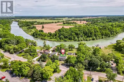HUGE INVESTMENT OPPORTUNITY for home builders, families, and investors in sought-after Port Robinson...