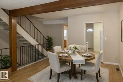 PET-FRIENDLY townhouse with no size/weight restriction. 1050 sqft, 2 storey Townhouse c/w 3 Bedrooms...