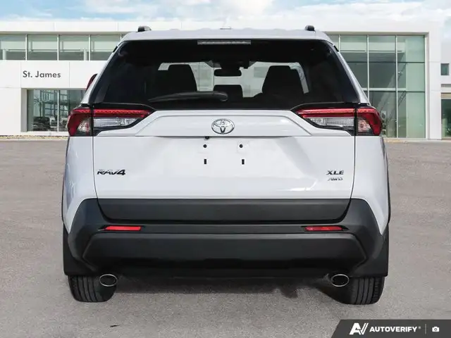 2023 Toyota RAV4 XLE | HEATED STEERING WHEEL | HEATED FRONT in Cars & Trucks in Winnipeg - Image 5