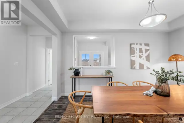 9241 TALLGRASS AVENUE Niagara Falls, Ontario in Houses for Sale in St. Catharines - Image 8