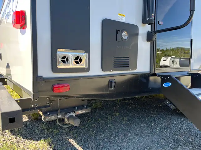 2026 Forest River VIBE in Travel Trailers & Campers in Terrace - Image 9