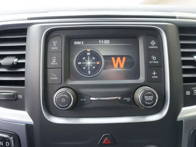 2023 Dodge RAM 1500 SLT Crew Cab - SHORT BED | 4x4 | LOW KMS!!! in Cars & Trucks in Winnipeg - Image 28