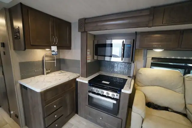 2023 NeXus RV Viper 29V Base in RVs & Motorhomes in Stratford - Image 13