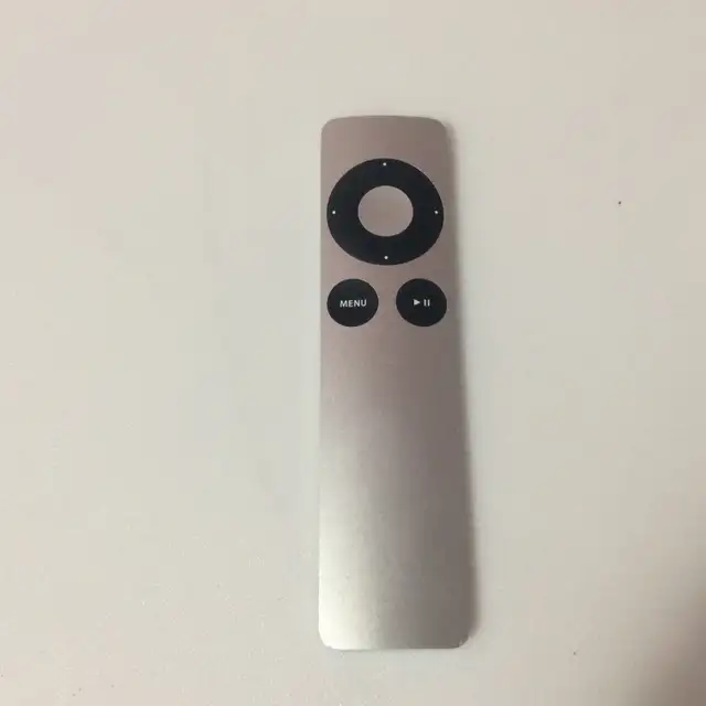 Apple Remote444242270796523520