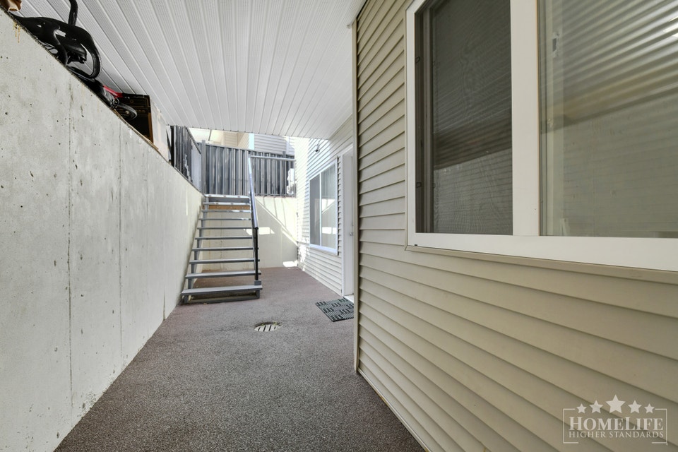 Quiet and Peaceful 2 Bedroom Basement Suite in Surrey 2