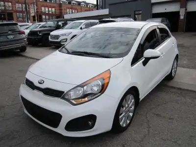 AUTOMATIC. FINISHED IN WHITE WITH BLACK INTERIOR. A/C, KEYLESS ENTRY,BLUETOOTH. SOLD CERTIFIED. PRIC...