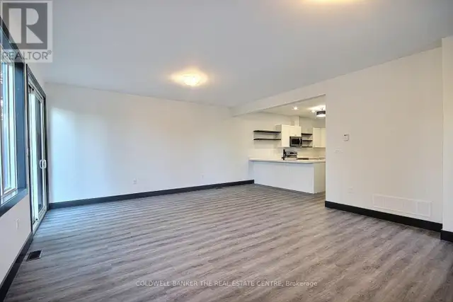B - 23 GRAY STREET Severn (Coldwater), Ontario in Houses for Sale in Barrie - Image 10