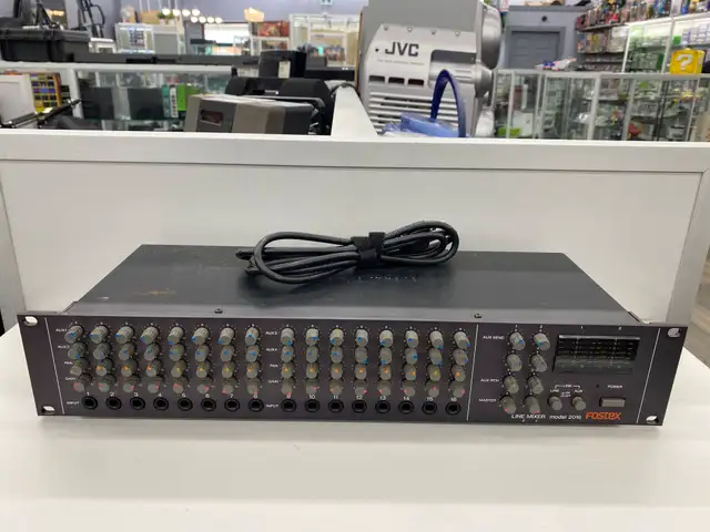 Fostex 2016 Line Mixer in Pro Audio & Recording Equipment in City of Toronto - Image 2