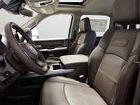 This 2026 RAM 3500 LIMITED CREW CAB 4X4 has the following options Premium Filigree Leather Seats, Po... (image 9)