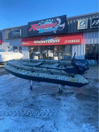 380 JET EXPEDITION WITH YAMAHA F25HP JET @ PUMP. THIS YAMAHA MOTOR HAS A ECU FLASH GIVING IT 25HP AT...