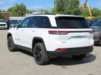 4x4, 3.6L V6, Power Sunroof, Remote Start, Heated Leather Seats/Steering Wheel, Trailer Tow Package,... (image 2)