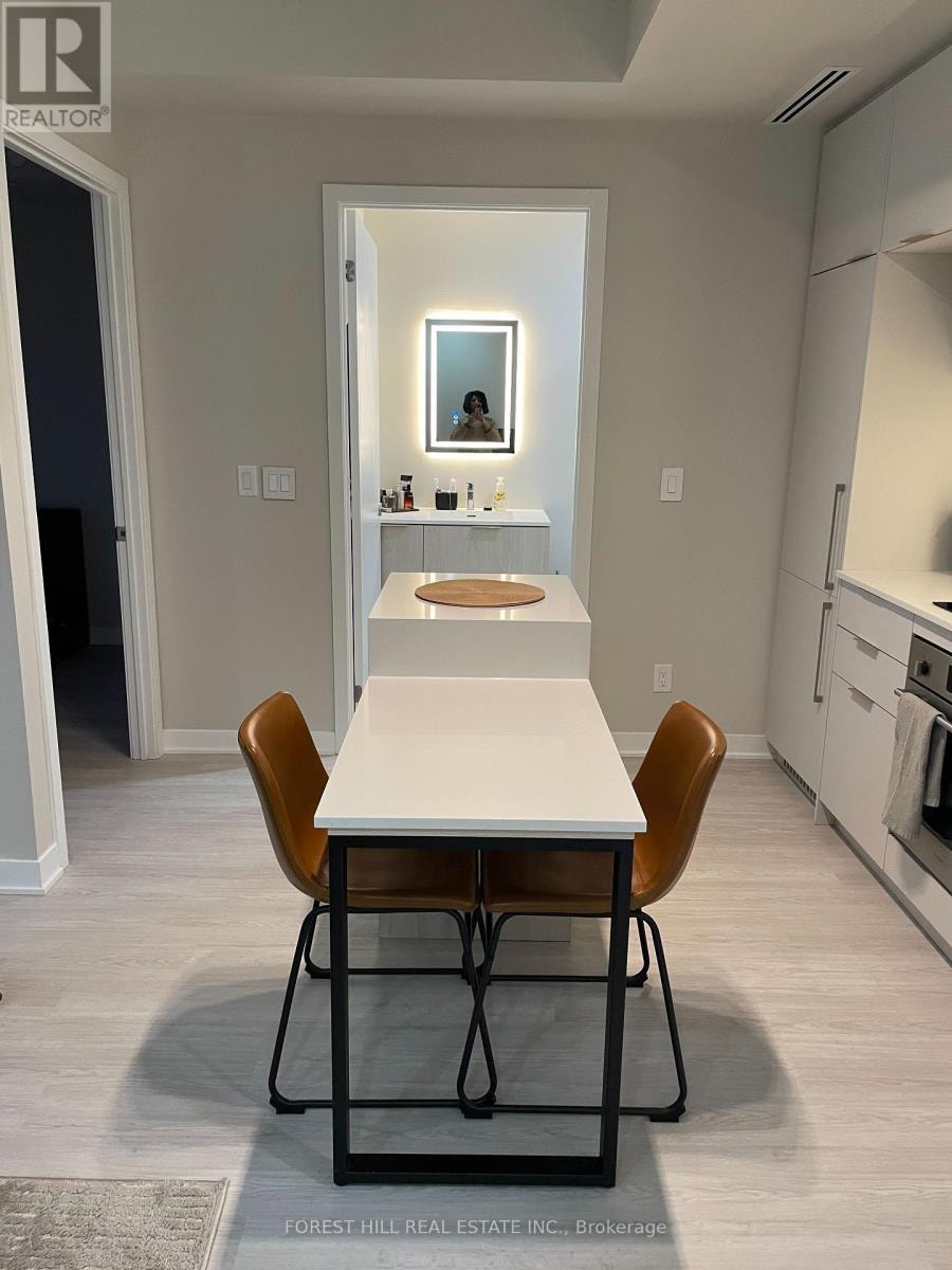 316 - 185 ALBERTA AVENUE Toronto (Oakwood Village), Ontario 2