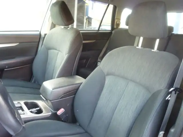 2014 Subaru Outback 4dr Wgn H4 Auto 2.5i Premium in Cars & Trucks in Calgary - Image 12