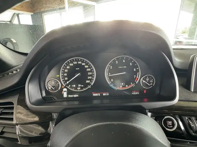 2014 BMW X5 AWD 4dr xDrive35i in Cars & Trucks in Longueuil / South Shore - Image 25