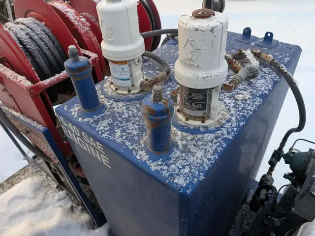 1999 KENWORTH T300 in Heavy Trucks in Saskatoon - Image 36