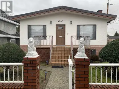 Spacious 4-Bedroom lower level suite in a character home located in the quiet, tree-lined Saint Cath...