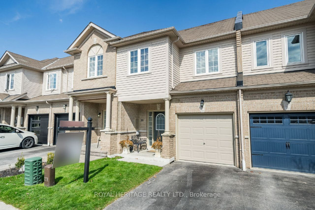 ⚡CHARMING 3 BDRM TOWNHOME EASY ACCESS TO AMENITIES! in Condos for Sale in Oshawa / Durham Region