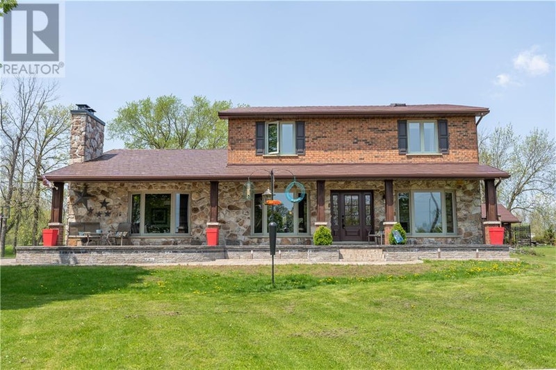 18521 COUNTY ROAD 19 ROAD Williamstown, Ontario Houses for Sale