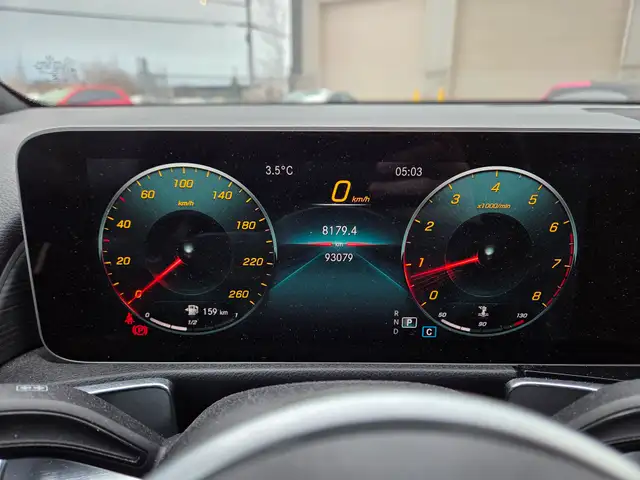 2020 Mercedes-Benz GLB in Cars & Trucks in Ottawa - Image 10