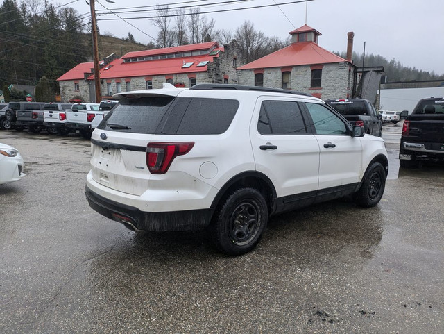 2017 Ford Explorer Sport 4WD, 3.5L V6 Ecoboost Engine in Cars & Trucks in Nelson - Image 3