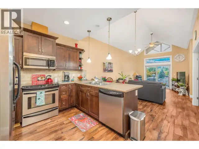 9100 Mackie Drive Unit# 212 Coldstream, British Columbia in Condos for Sale in Vernon - Image 12