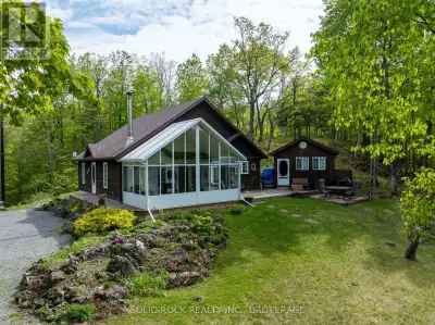 If you're seeking a year-round home or a four-season cottage that's move-in ready, your search ends...