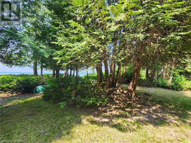 149 HURON Road Point Clark, Ontario in Houses for Sale in Owen Sound - Image 4