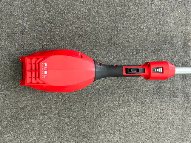 Milwaukee 3016-20ST - M18 FUEL String Trimmer w/ QUIK-LOK in Power Tools in Oakville / Halton Region - Image 3