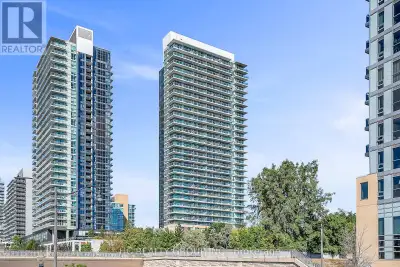 Welcome to 33 Singer Court Unit 2205 - This spacious, unobstructed corner suite of 982 Sq Ft offers...