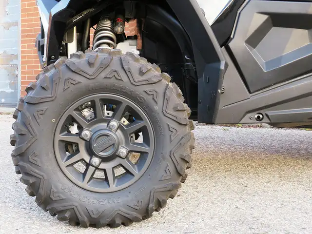 2022 Polaris RZR XP 1000 Premium in ATVs in Cambridge - Image 11