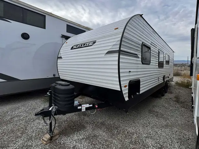 2026 ,Sun Lite,Sunset Park RV 25DB LTD in Travel Trailers & Campers in Kamloops - Image 2