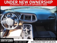 2019 Dodge Challenger SXT Experience the Dodge Challenger SE with only 75390 km on the odometer. Fin... (image 9)