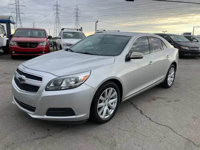 2013 Chevrolet Malibu LS * 4 CYLINDERS - 172,000 KM *