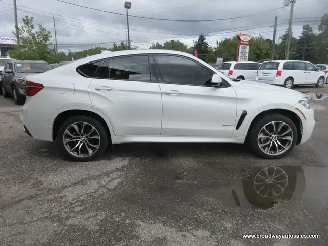 2016 BMW X6 LOADED ALL-WHEEL-DRIVE 5 PASSENGER 3.0L - V6.. NAVIG in Cars & Trucks in Markham / York Region - Image 8