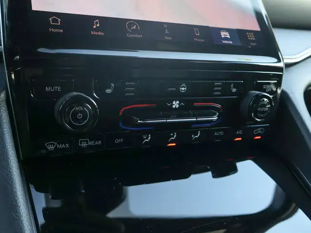 2024 Jeep Grand Cherokee L Limited- Memory / Heated Seats - Pwr in Cars & Trucks in Barrie - Image 40