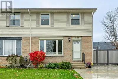 Affordable living and centrally located in the Town of Dorchester. This two-storey semi-detached hom...