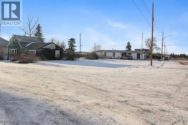 4940 51 Street Hardisty, Alberta in Land for Sale in Red Deer - Image 2