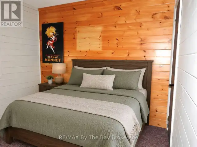 11 CABIN CRESCENT Wasaga Beach, Ontario in Houses for Sale in Oakville / Halton Region - Image 21