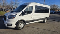 JUST ARRIVED - ONLY 41,000km - CLEAN CARFAX - NO ACCIDENTS - BALANCE OF FORD WARRANTY - 2023 Ford Tr... (image 5)