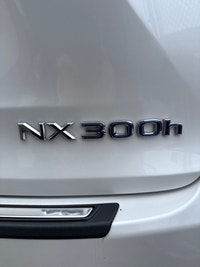 Auto Global - Montréal 2015 Lexus NX 300h JAMAIS ACCIDENTÉE Navigation Caméra Recule Détecteurs Pare... (image 6)