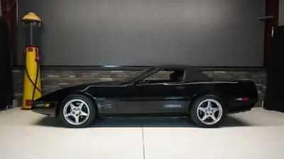 -Only 88,000 Original Kilometers! -4 Brand New Tires! -Recent Service, Safety Certified! -Clean CarF...