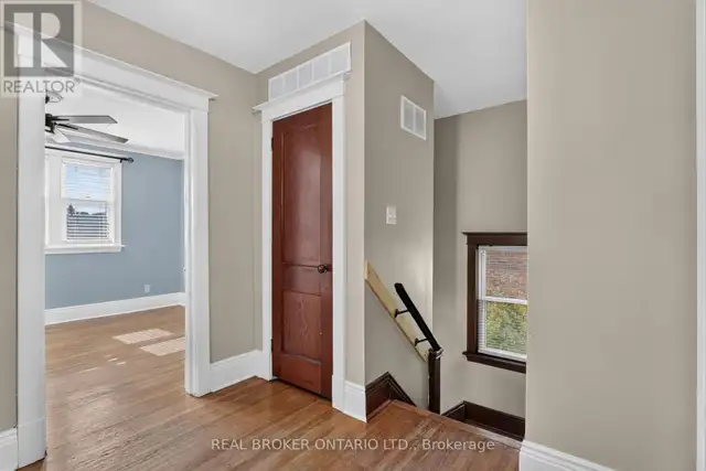 72 HOUGHTON AVENUE S Hamilton (Delta), Ontario in Houses for Sale in Hamilton - Image 18