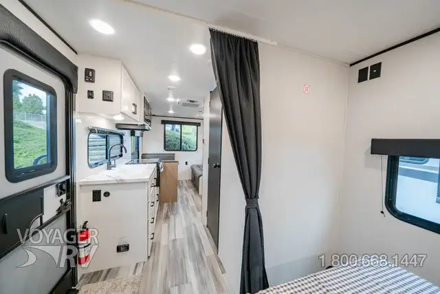 2026 Jayco Jay Flight SLX 210QBW in Travel Trailers & Campers in Kelowna - Image 26